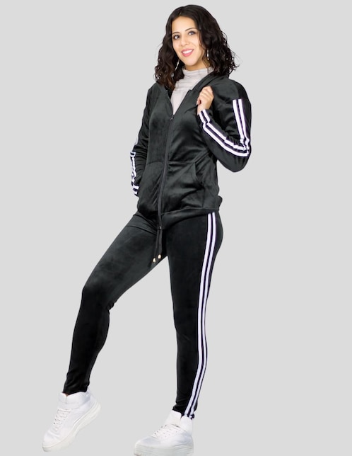 Conjunto de terciopelo para mujer 1