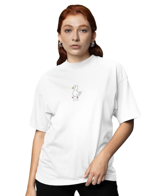 Playera manga corta Juana Gallo Silly Goose Oversize cuello redondo para mujer