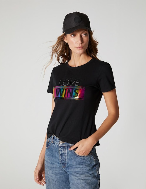 Playera manga corta Studio F Pride cuello redondo para mujer