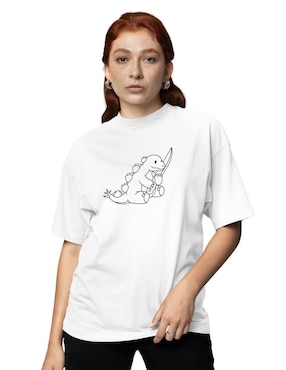 Playera Manga Corta Juana Gallo Dino Bad Oversize Cuello Redondo Para Mujer