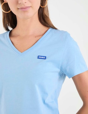 Playera manga corta Hugo Blue cuello v para mujer