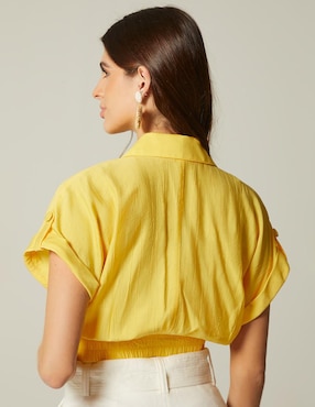 Top Studio F cuello camisero escote V manga corta