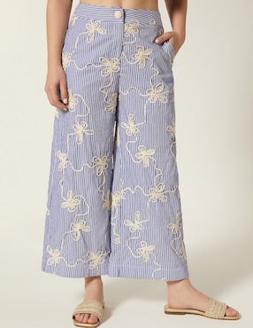 Pantalón capri Studio F amplio para mujer