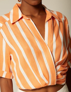 Top Studio F cuello camisero manga corta