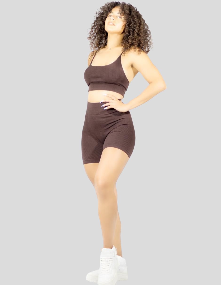 Conjunto deportivo para mujer 2