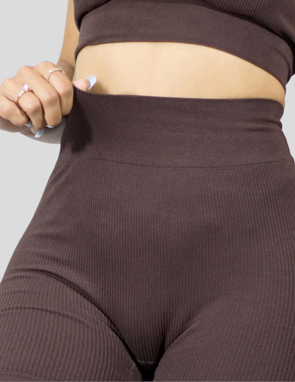 Conjunto deportivo para mujer 4