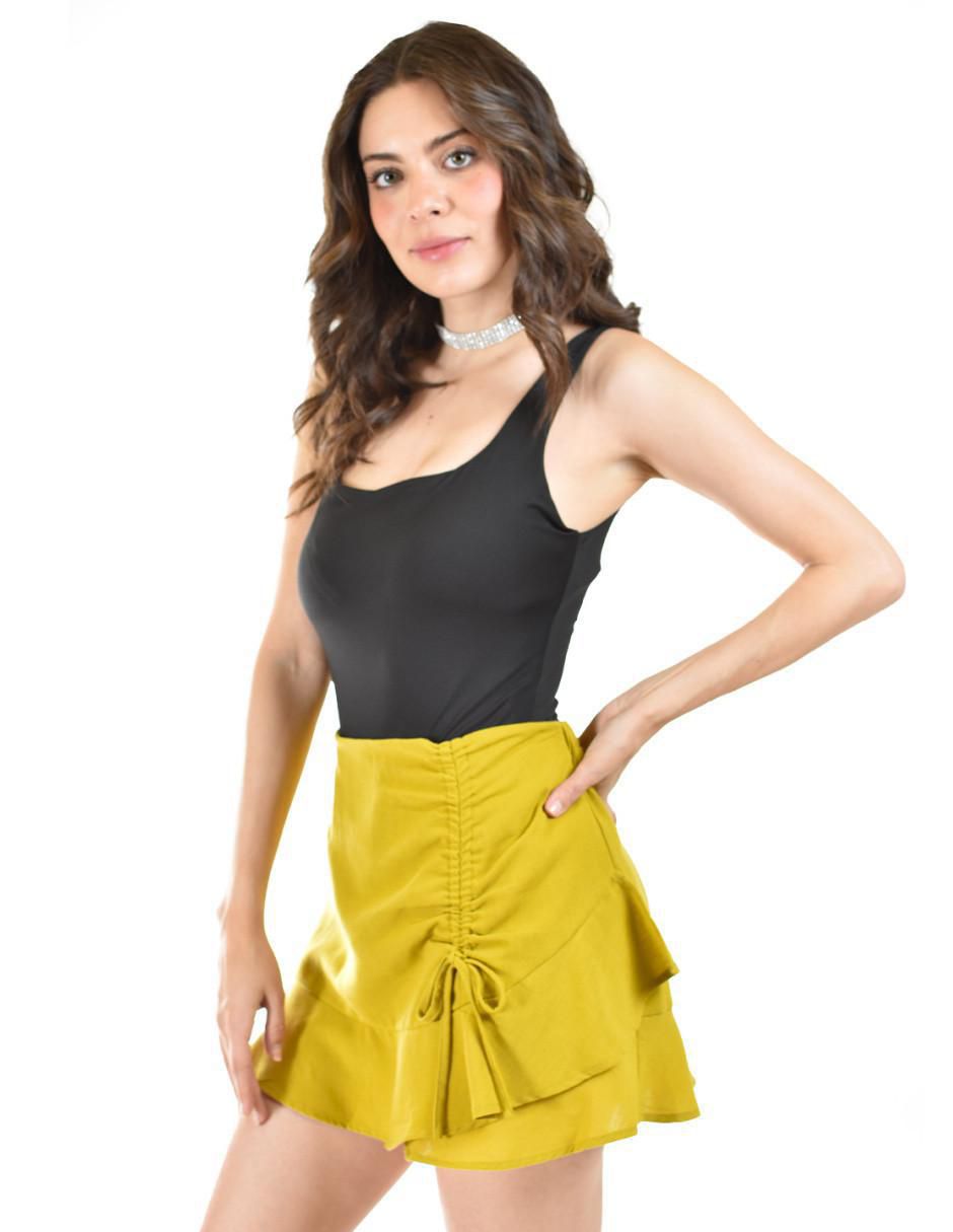Falda short a la cintura 2
