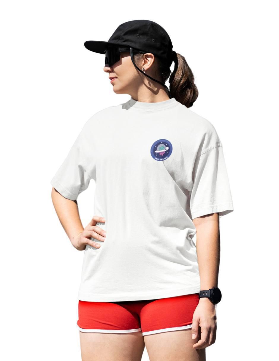 Playera manga corta Space Explorer Oversize cuello redondo para mujer