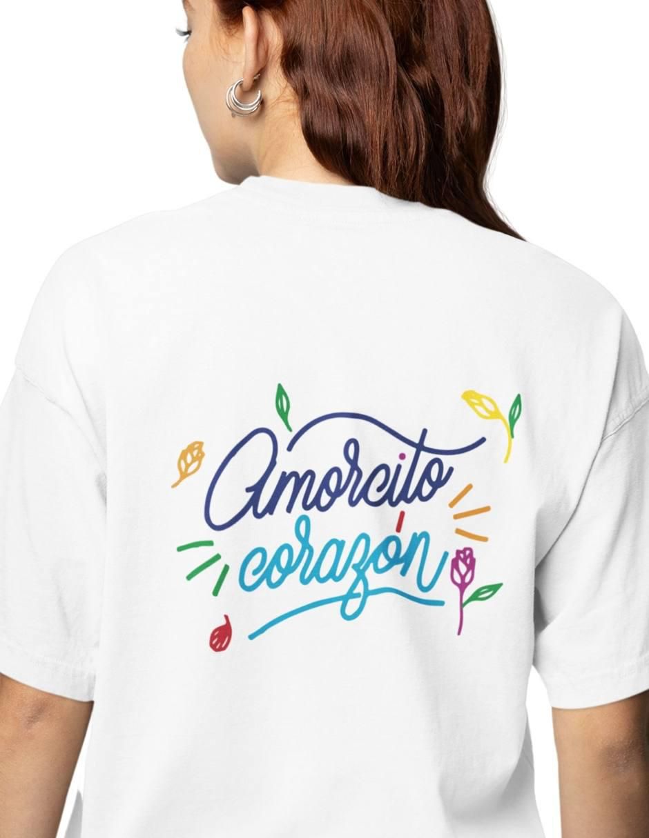 Playera manga corta Corazón de Flores Oversize cuello redondo para mujer 4