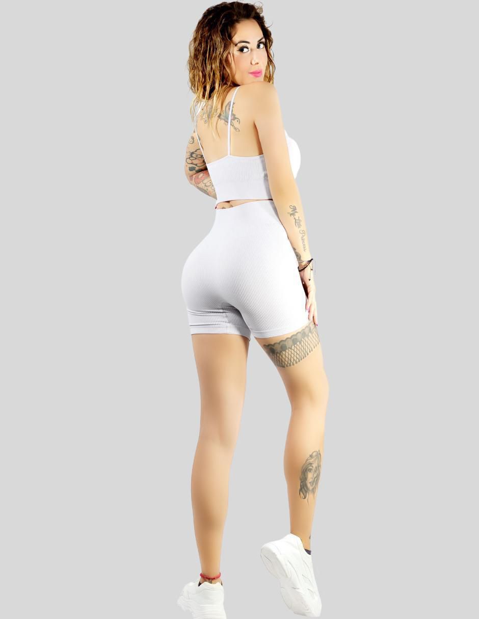 Conjunto deportivo para mujer 3