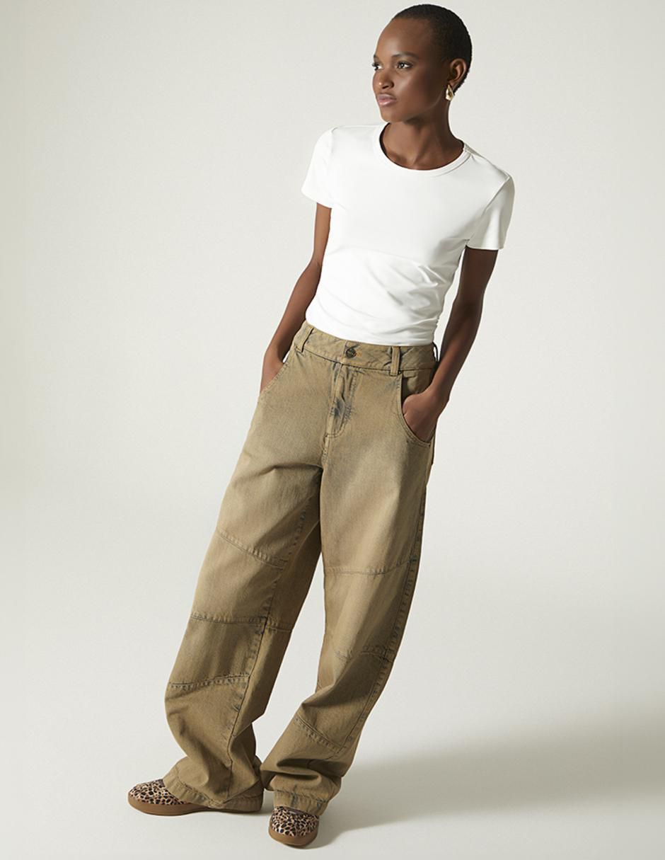 Jeans relaxed barrel para mujer 4