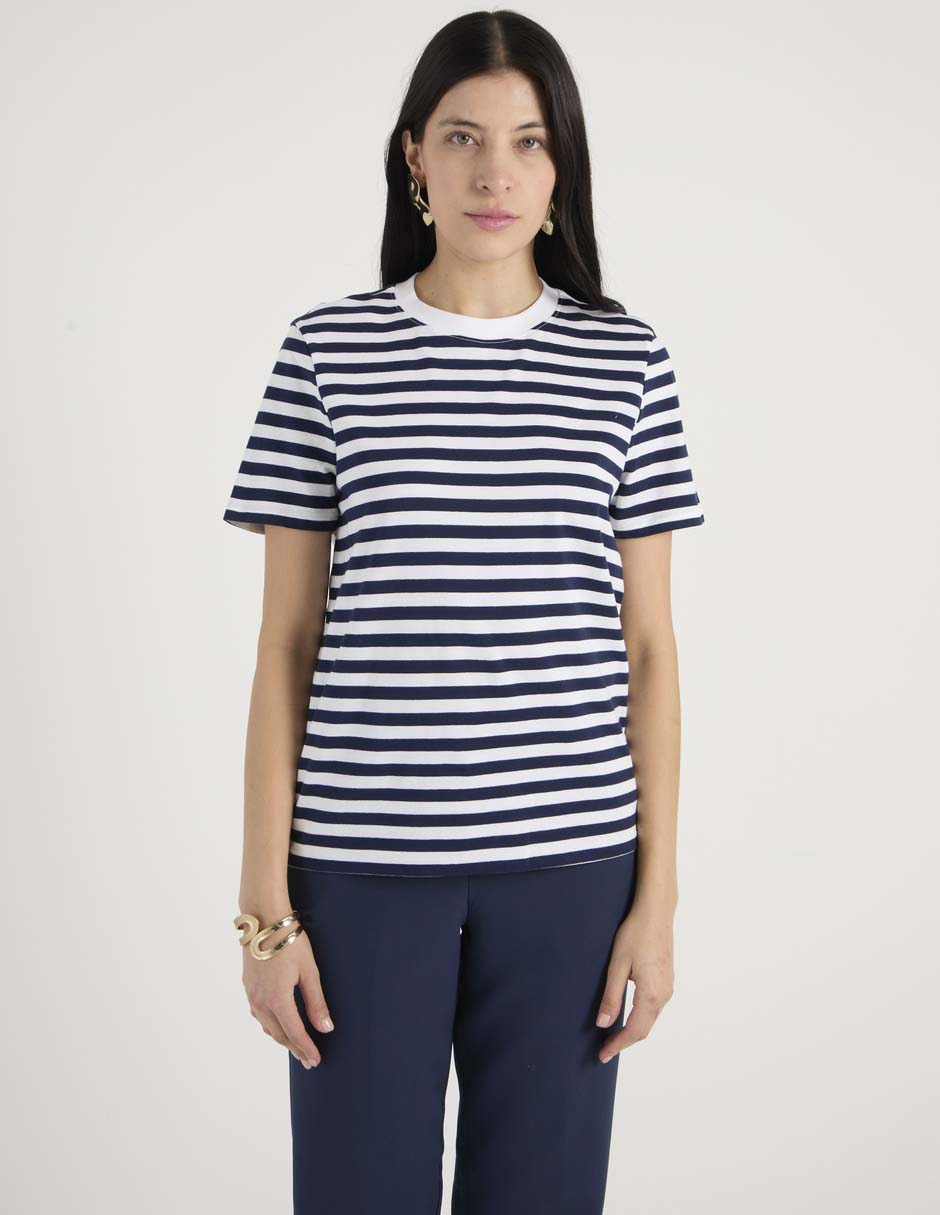 Playera manga corta cuello redondo para mujer