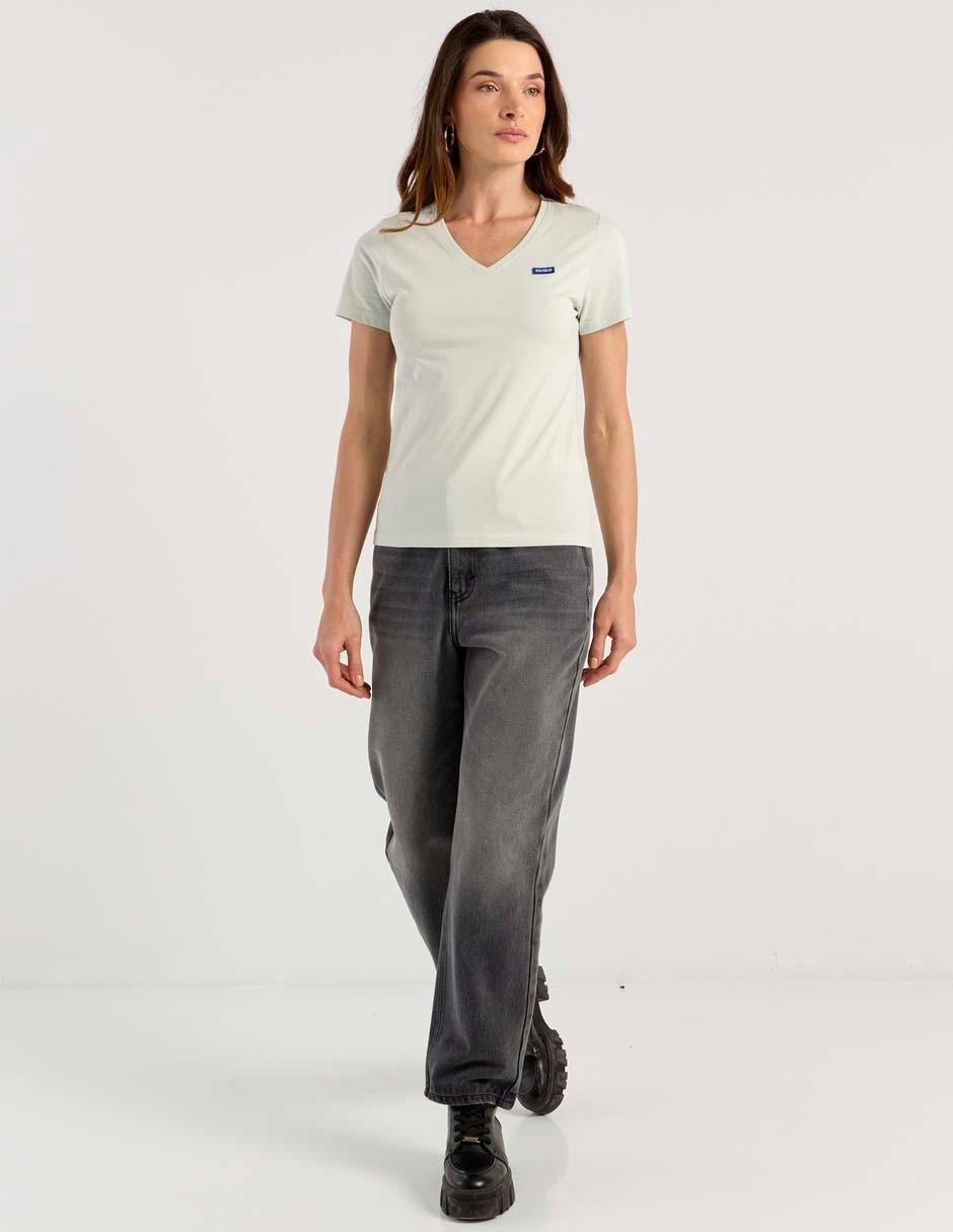Playera manga corta cuello V para mujer 3