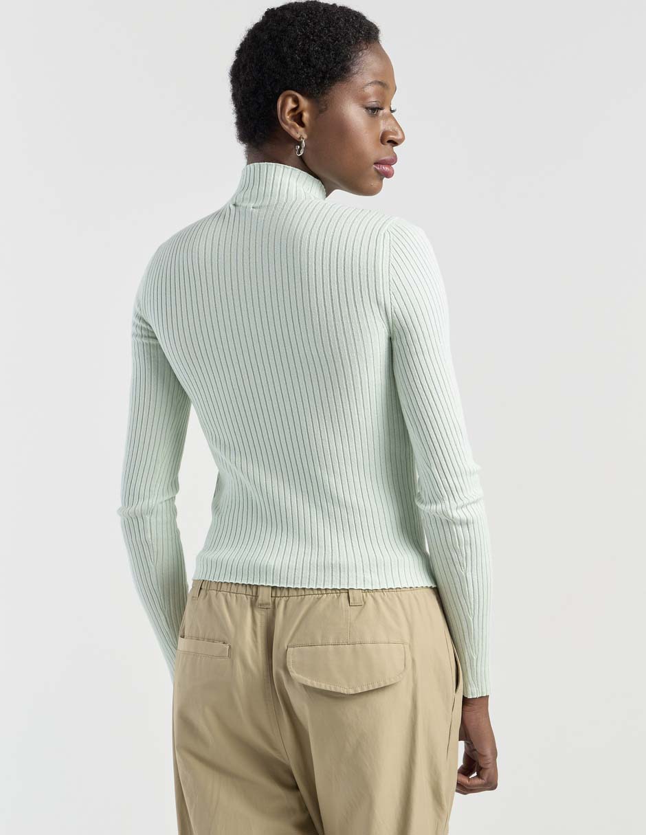 Suéter cuello alto para mujer 6