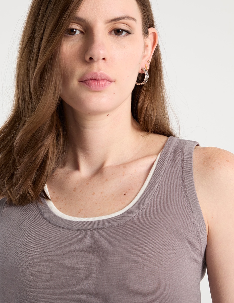 Top cuello redondo tirante ancho 4