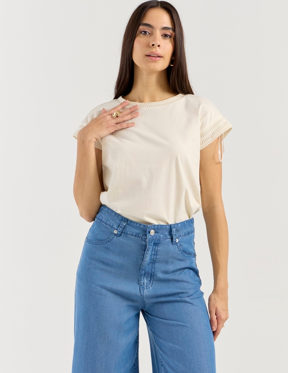 Playera manga corta cuello redondo para mujer