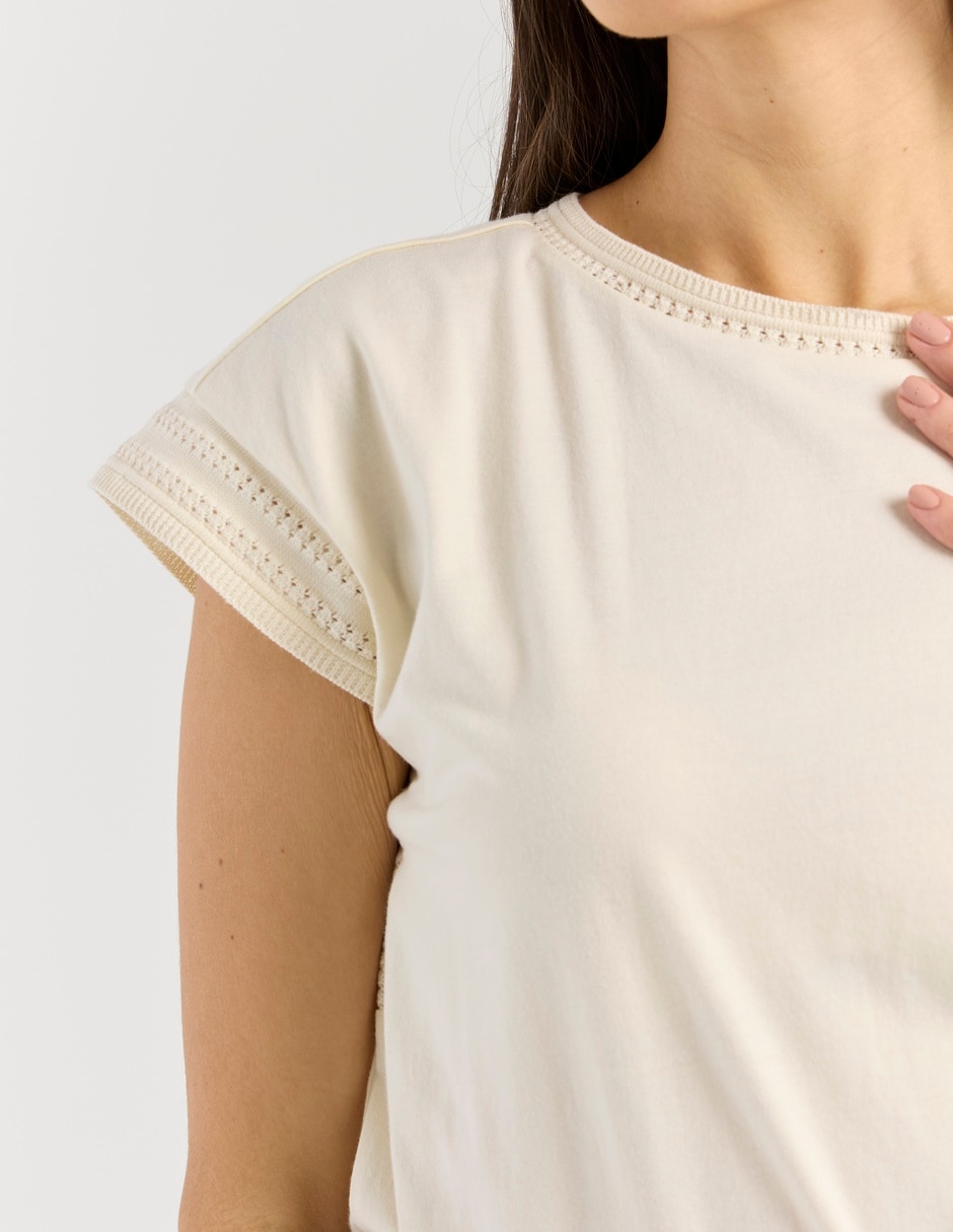 Playera manga corta cuello redondo para mujer 4