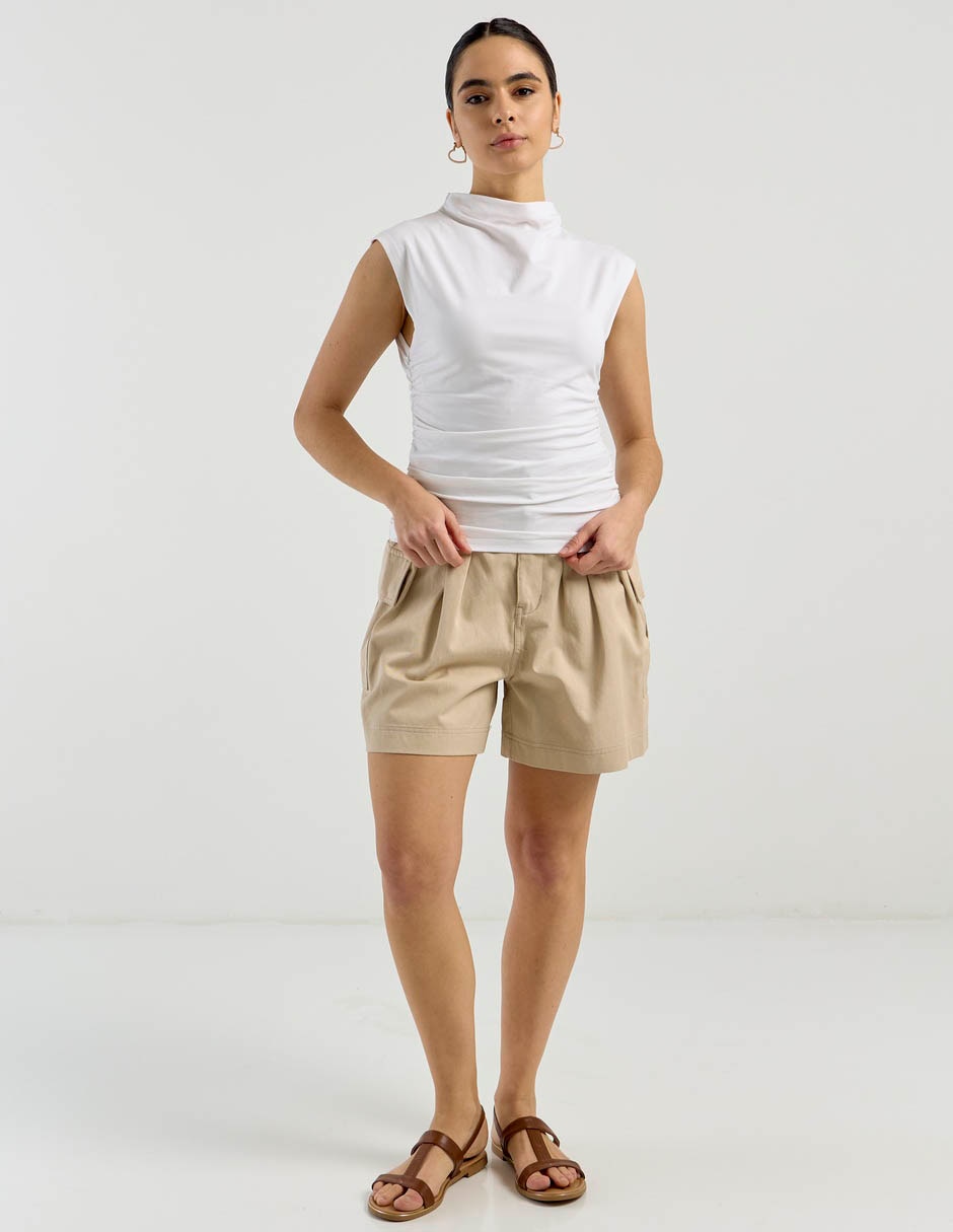Playera cuello alto para mujer 3