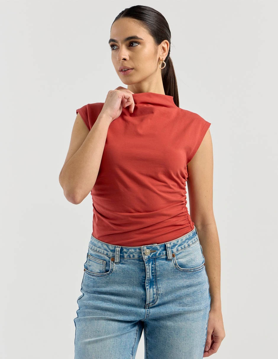 Playera cuello alto para mujer Playera cuello alto para mujer