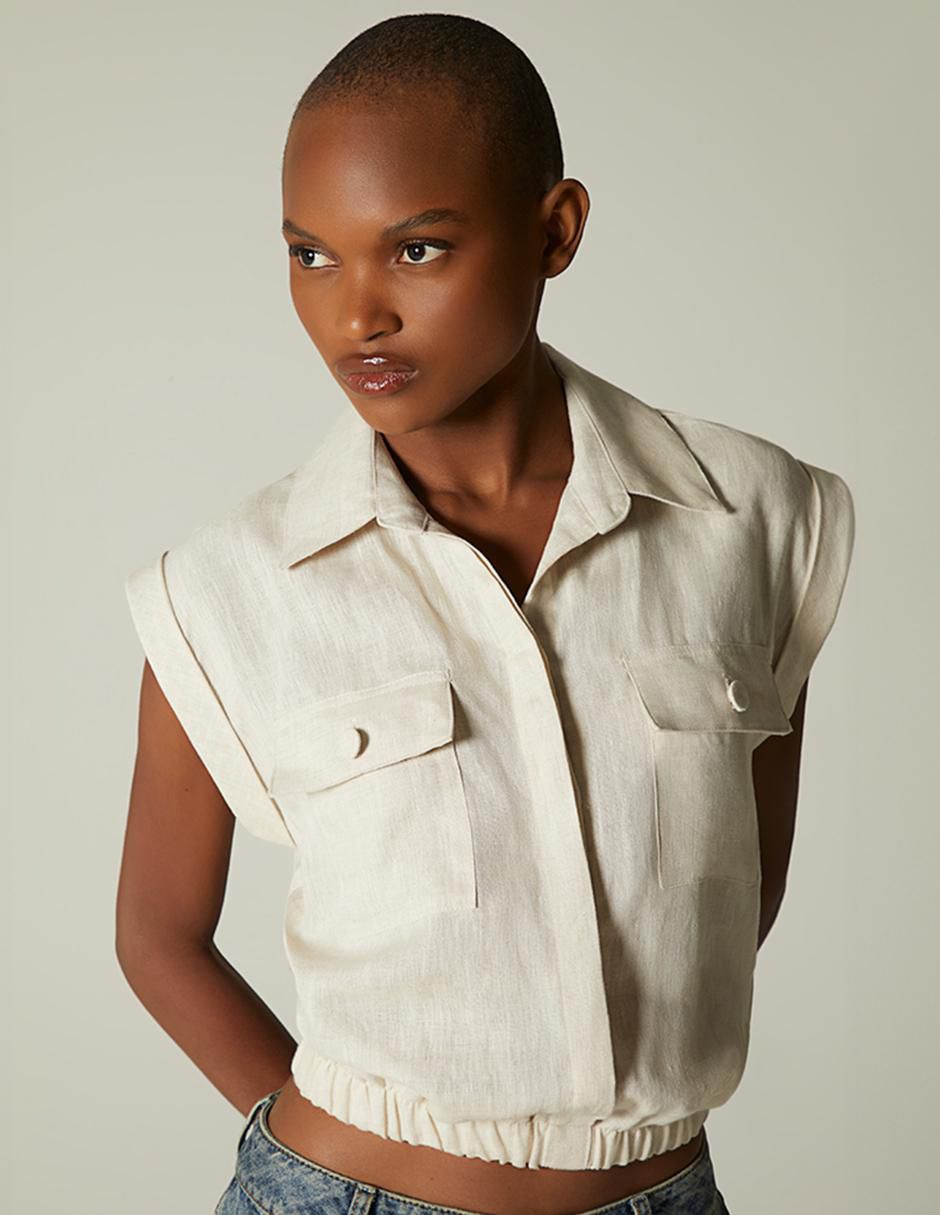 Top cuello camisero manga corta