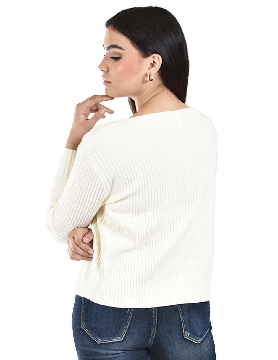 Suéter cuello ojal para mujer 3