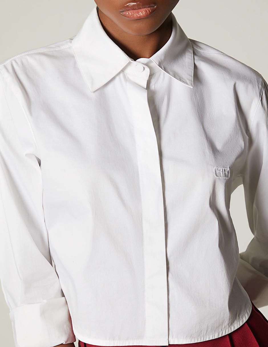 Top Studio F cuello camisero manga larga