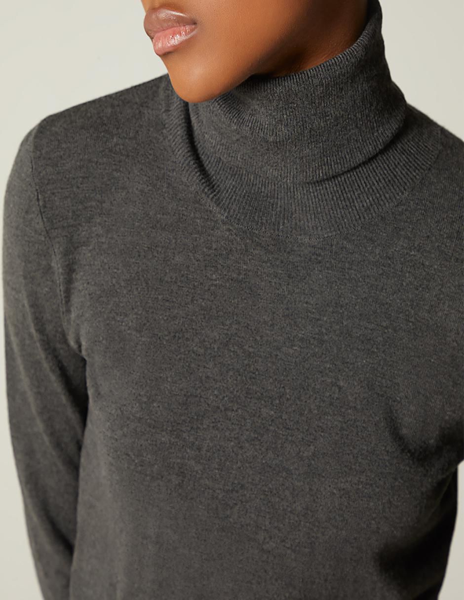 Suéter cuello tortuga para mujer
