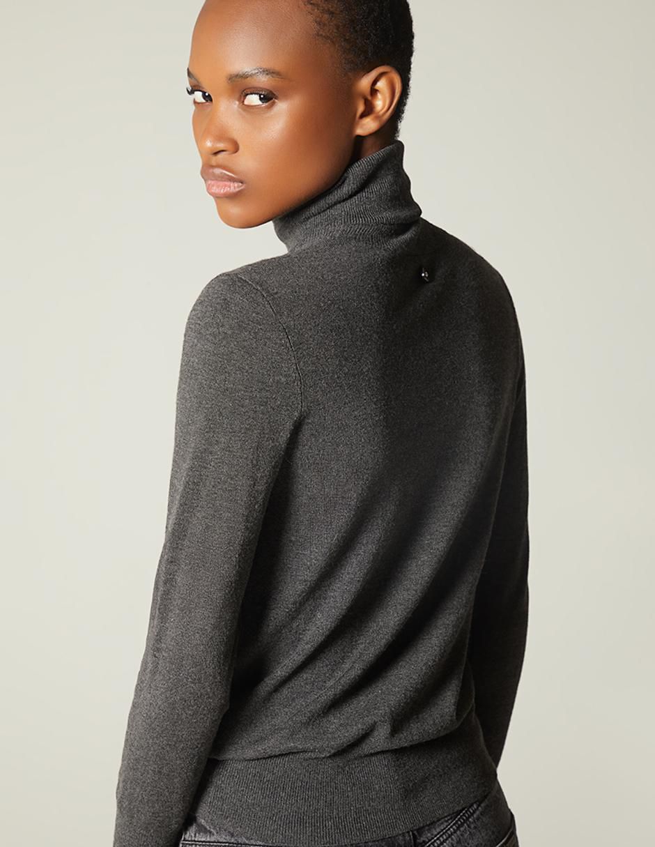 Suéter cuello tortuga para mujer