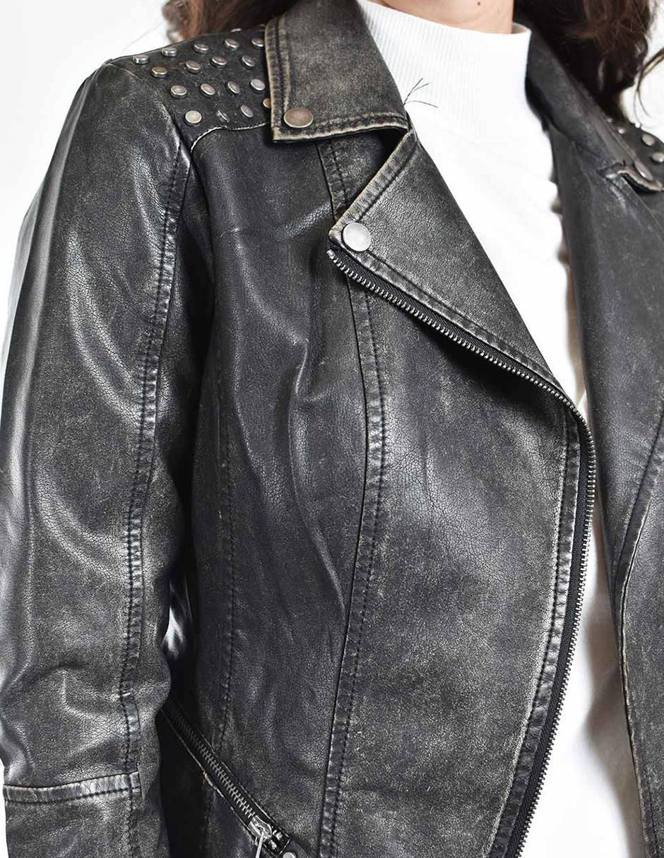 Chamarra impermeable para mujer 4