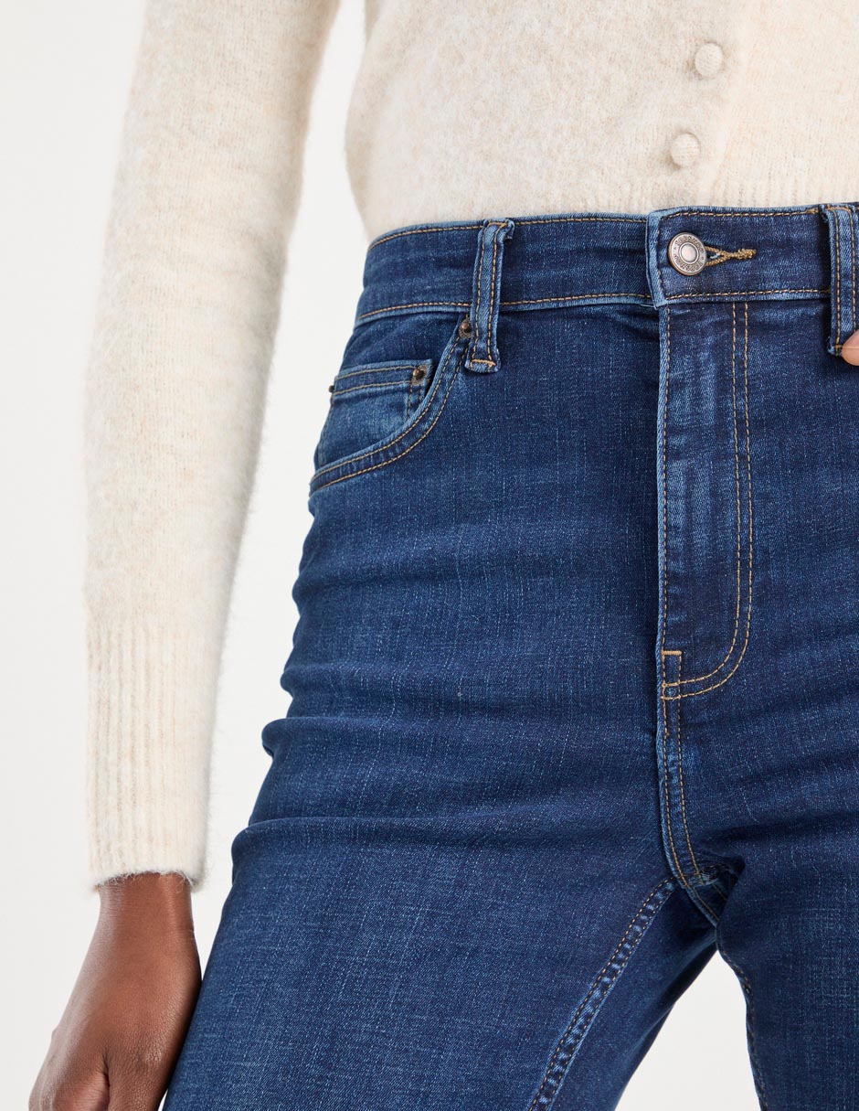 Jeans flare para mujer 4