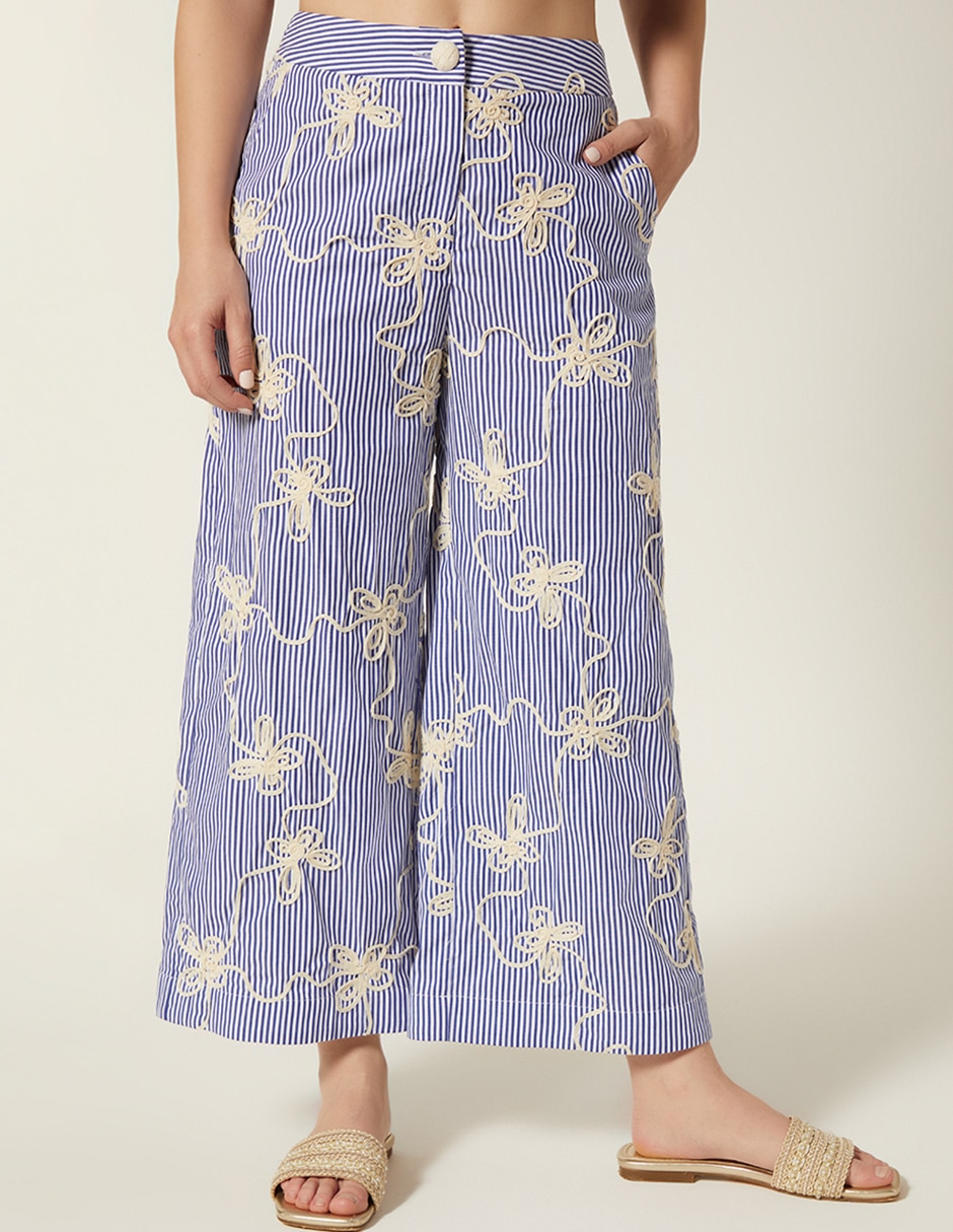 Pantalón capri amplio para mujer Pantalón capri amplio para mujer
