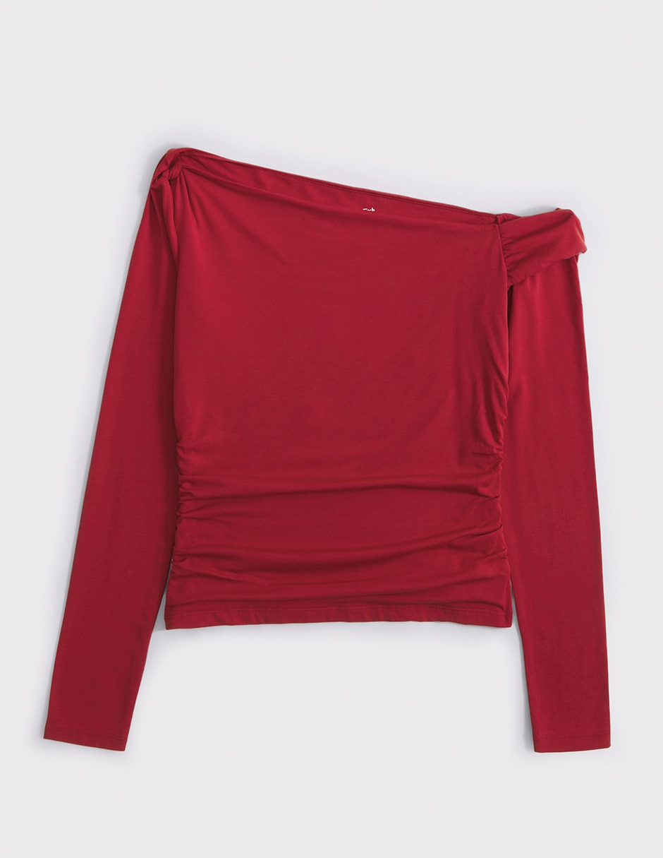 Top cuello asimétrico escote bardot