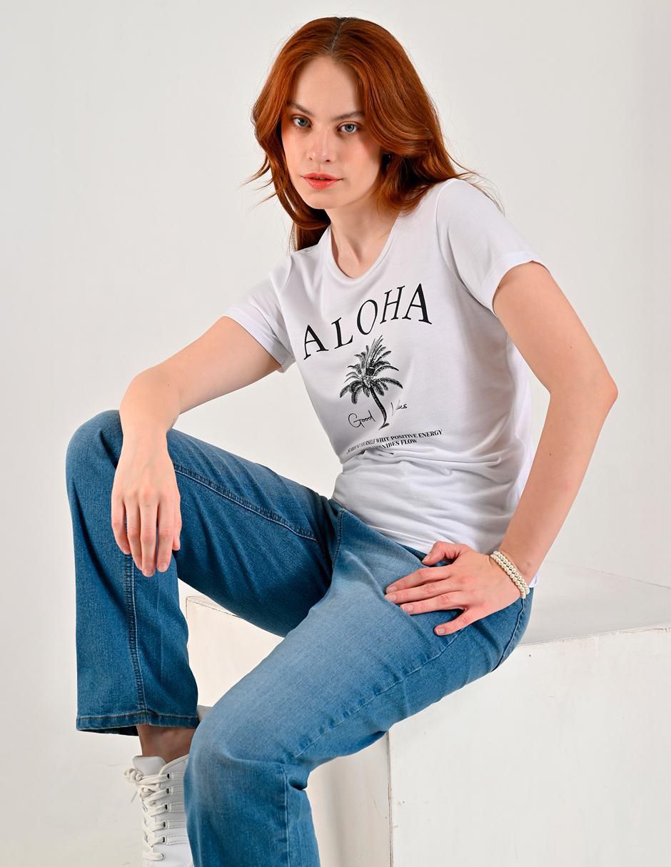 Playera manga corta cuello redondo para mujer 6