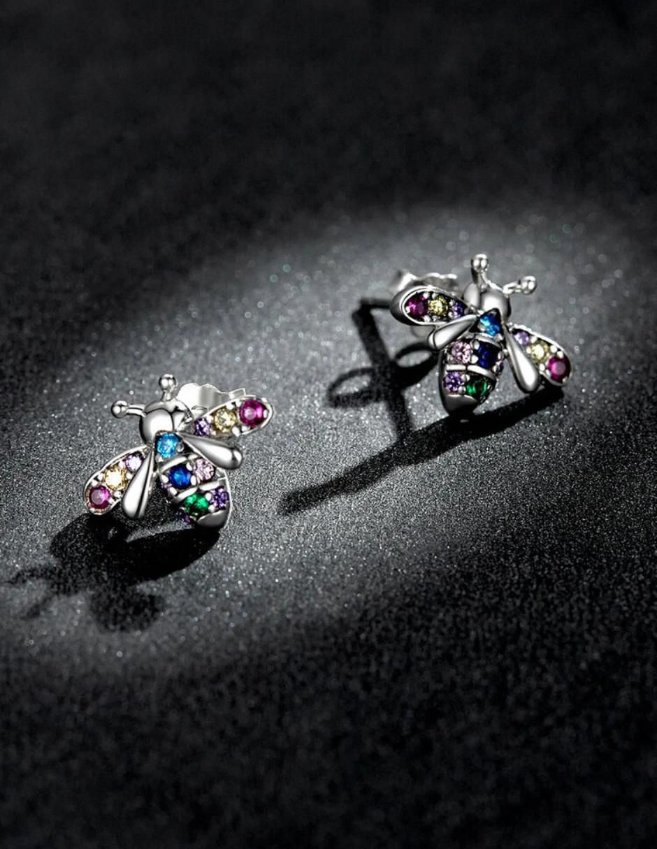 Aretes cortos de abeja 5