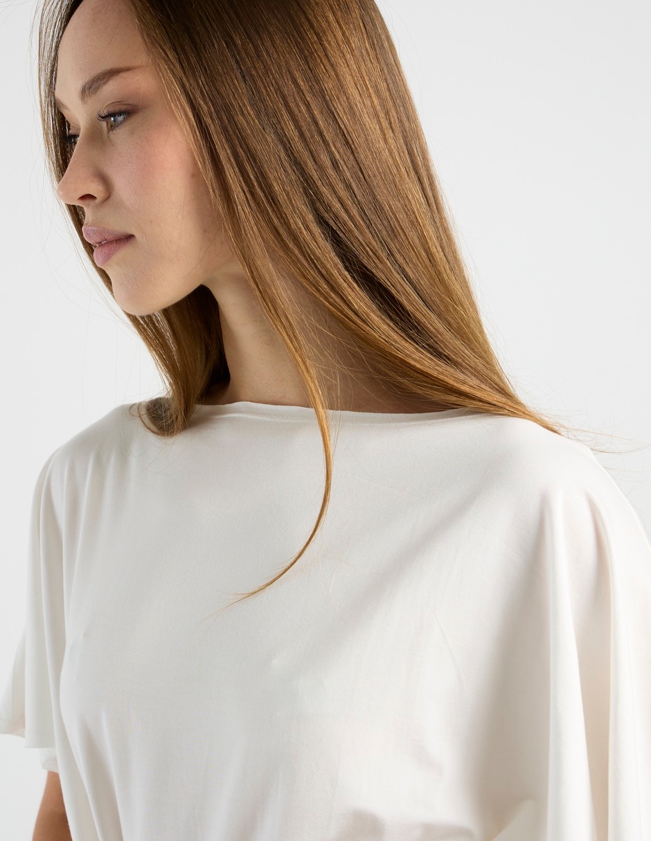 Playera manga corta cuello redondo para mujer 4