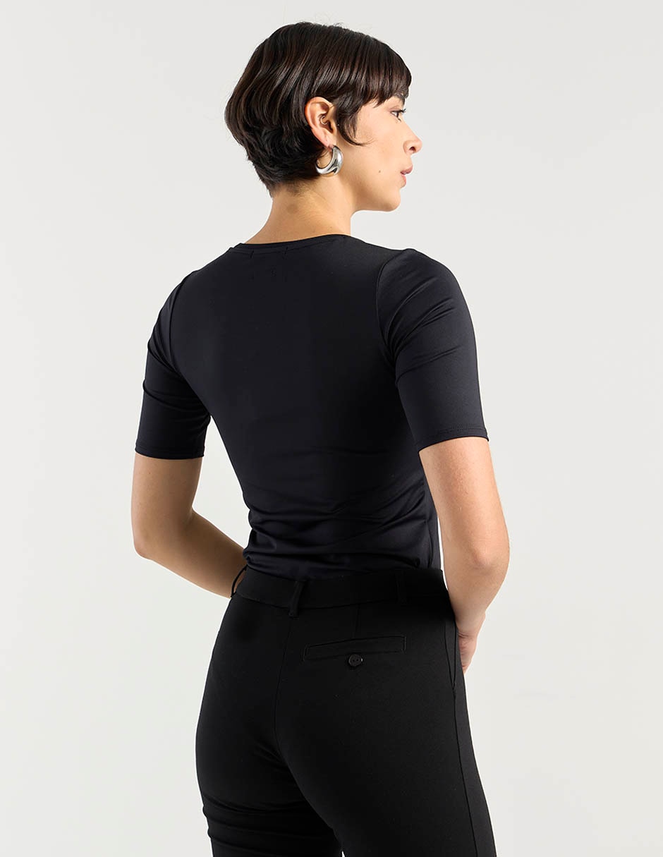 Blusa manga corta para mujer 6