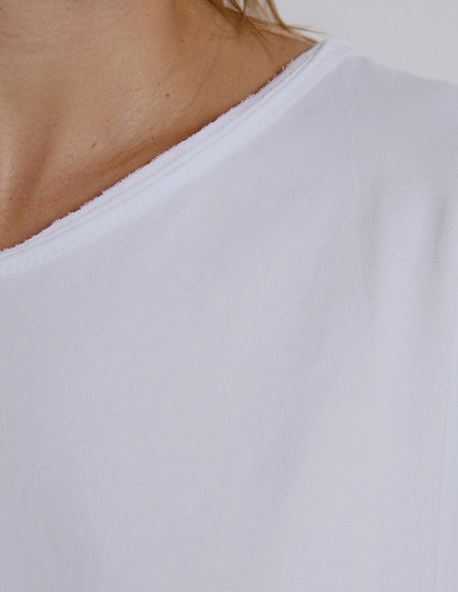 Playera manga larga cuello redondo para mujer 6