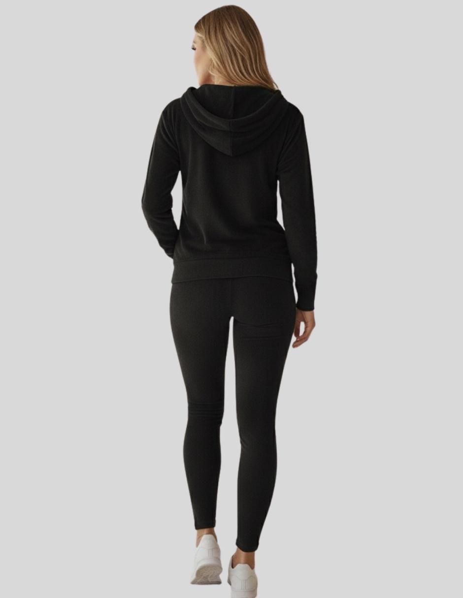 Conjunto deportivo para mujer 4