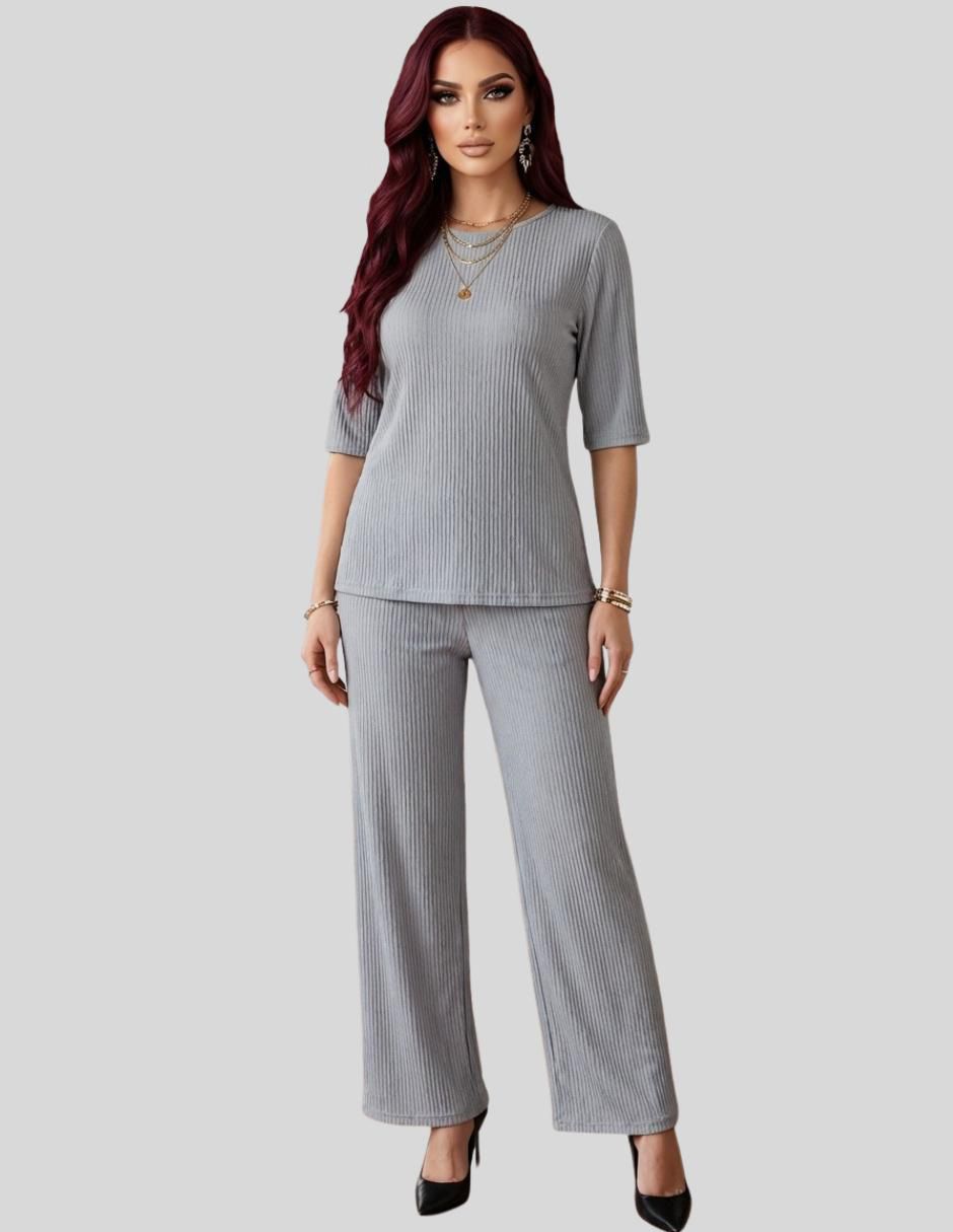 Conjunto para mujer Conjunto para mujer