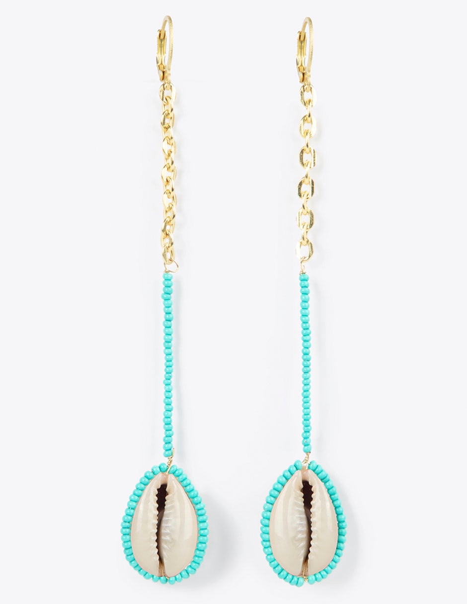 Aretes largos de concha con acabado mate 4